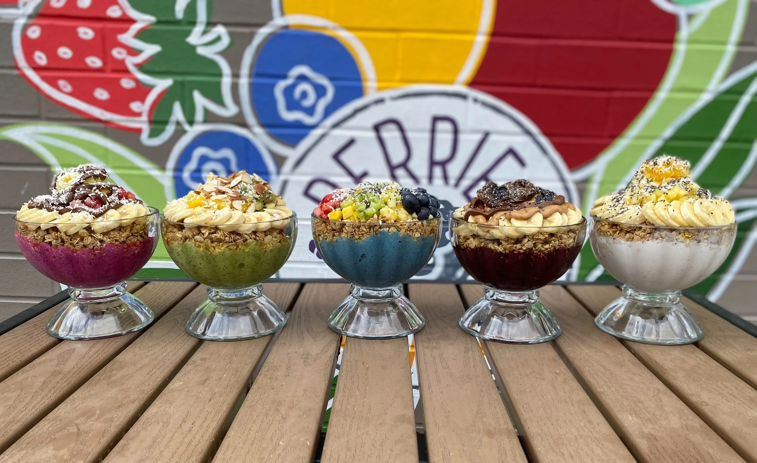 Delicious Fruit Bowls in Maryland | Berries & Bowls